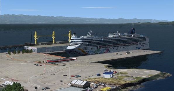 MV Norwegian Pearl at Ogden Point